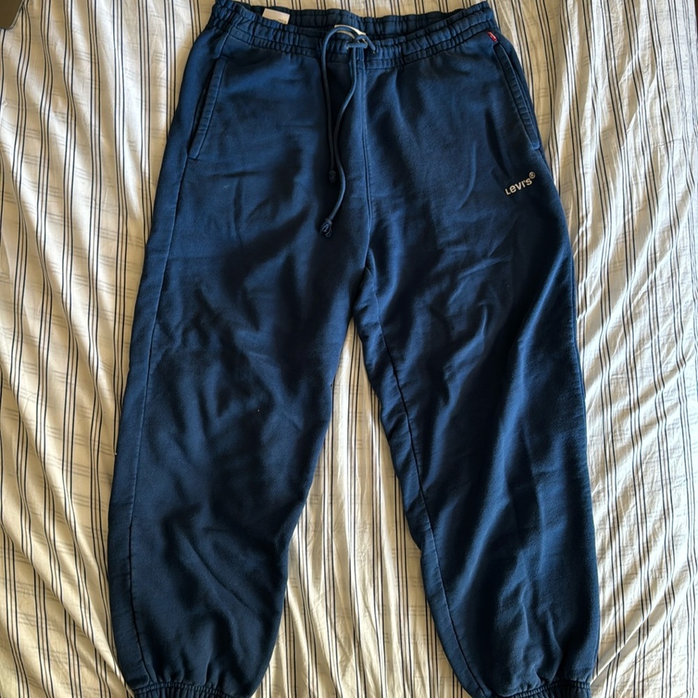 LEVI'S Sweatpants - Picture 2 of 5